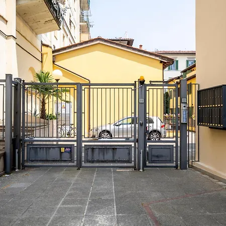 Apartment Nel Cuore Di Firenze- Parcheggio Gratuito