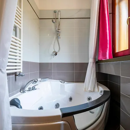 Nel Cuore Di Firenze- Parcheggio Gratuito * フィレンツェ